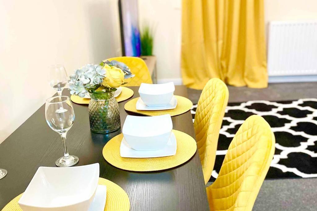 Smartrips Beckton Townhouse With Parking Appartement *