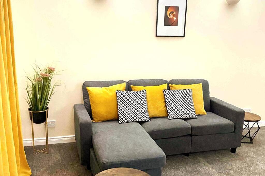 Smartrips Beckton Townhouse With Parking Appartement Londres